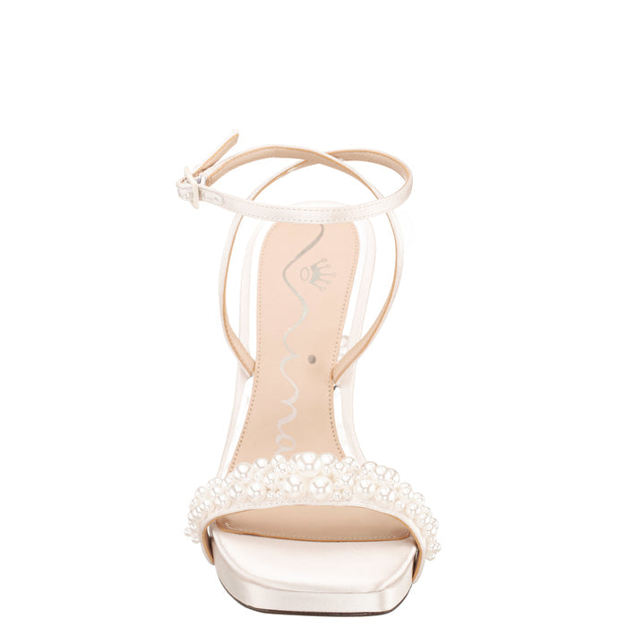 EVETTE-IVORY
