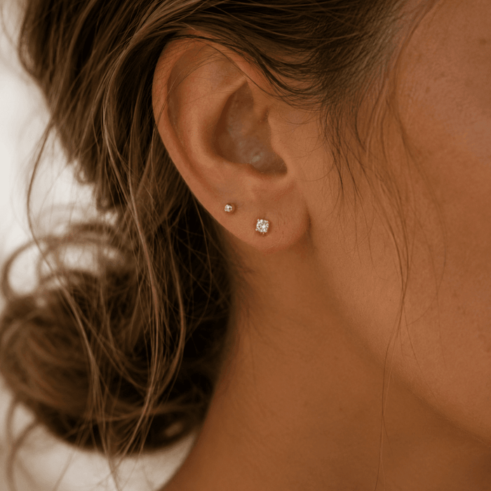 Solitaire Studs - Le Serey
