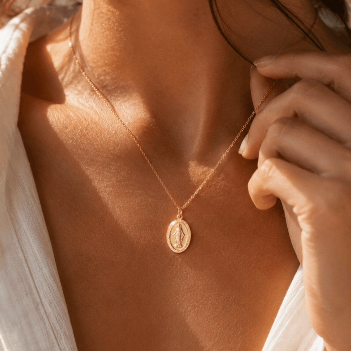 Virgin Mary Pendant Necklace - Le Serey
